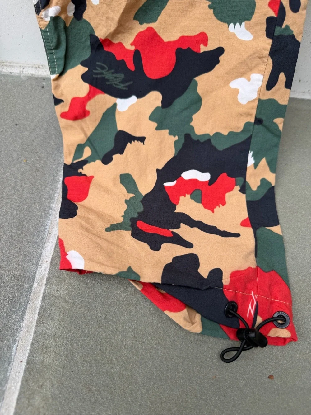 Jordan Flight Heritage Cargo Pants Men’s M Multicolor Camo Red Green Tan Black
